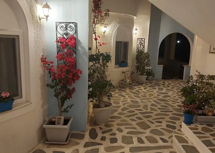 Akteon Hotel Logaras